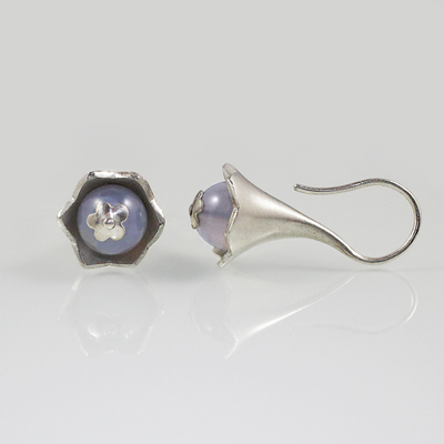 Schmuck von der Bey, Kelchohrringe Chalcedon, 935 Silber