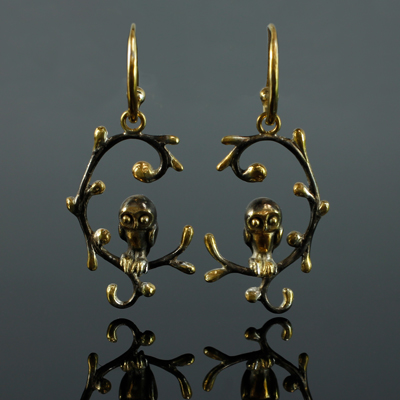 Schmuck von der Bey, Rankenohrringe mit Eulen, 935 Silber, teilvergoldet und -geschwärzt
