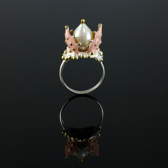 Schmuck von der Bey, Kleiner Kapselring