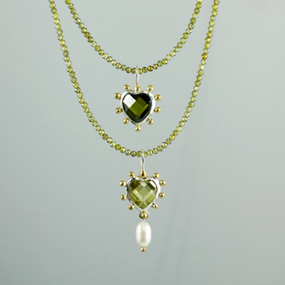 Annette von der Bey, Herzketten, Silber teilvergoldet, Zirkonia, Perlen